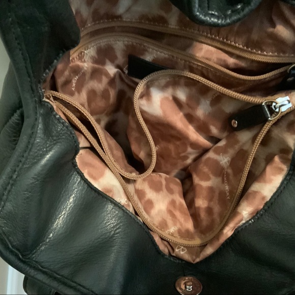 B. Makowsky Black Leather handbag - Picture 6 of 14